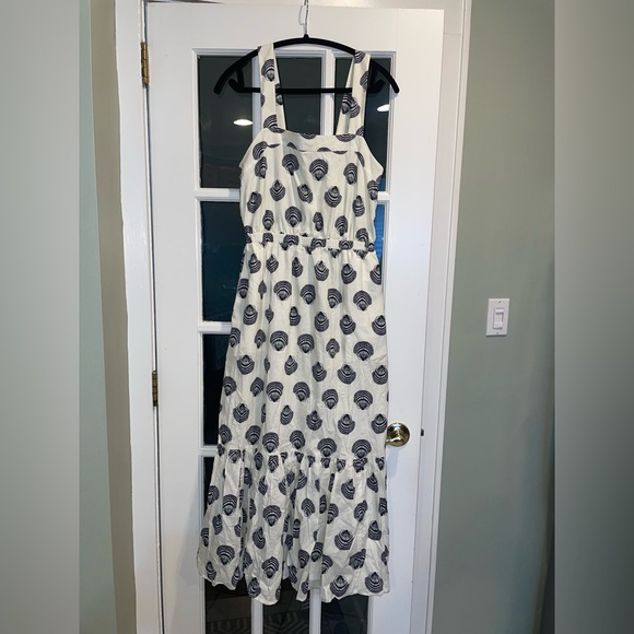 J. Crew Dresses & Skirts - J. Crew Seashell Maxi Dress, size 6, EUC
